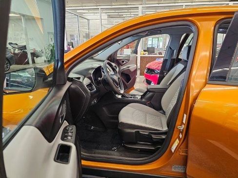 Used 2018 Chevrolet Equinox LS AWD/4WD image 31