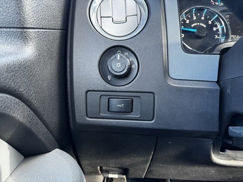 Used 2013 Ford F150 XLT w/ Luxury Equipment Group image 32