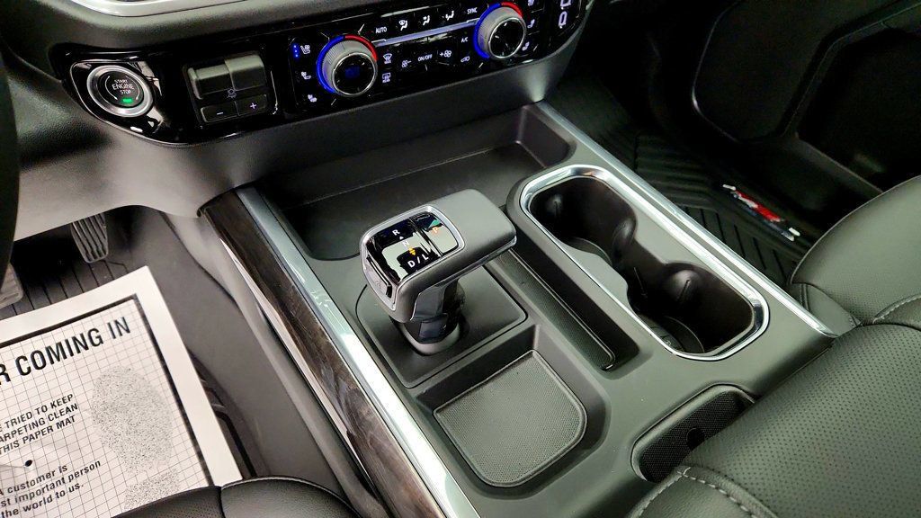 Used 2026 Chevrolet Silverado 1500 LTZ AWD/4WD image 17