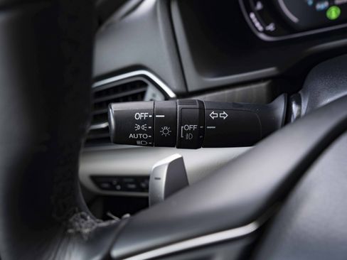 Used 2019 Honda Accord Touring image 23