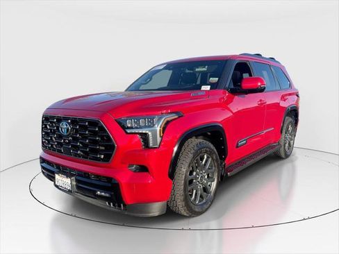 Certified 2023 Toyota Sequoia Platinum image 1