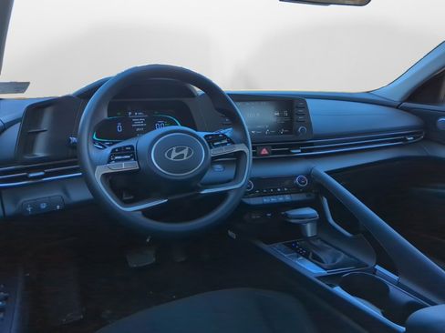 New 2026 Hyundai Elantra Blue image 10