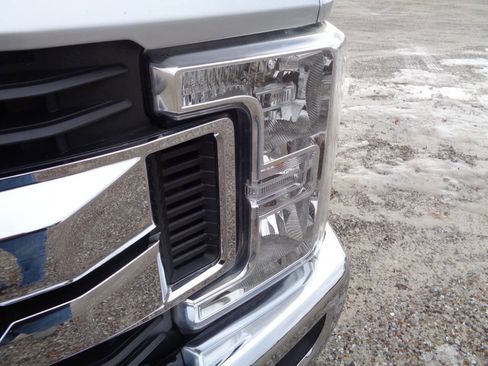 Used 2019 Ford F250 XLT w/ XLT Premium Package image 28