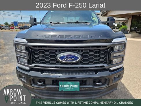 Used 2023 Ford F250 Lariat w/ Sport Appearance Package AWD/4WD image 3