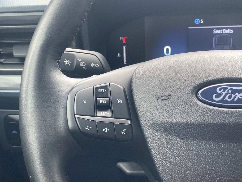 Used 2025 Ford Maverick XLT w/ XLT Luxury Package AWD/4WD image 31