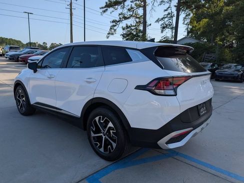 Used 2024 Kia Sportage EX FWD image 5