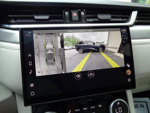 Used 2024 Jaguar F-PACE R-Dynamic S AWD/4WD image 13