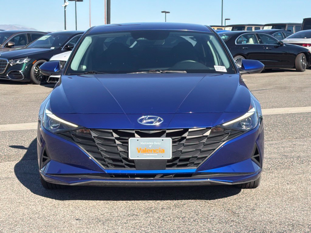 Used 2021 Hyundai Elantra SEL w/ Convenience Package FWD image 3