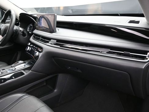 Used 2023 INFINITI QX60 Pure image 25