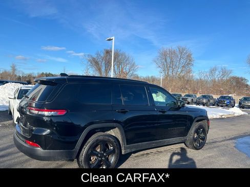 Used 2024 Jeep Grand Cherokee L Limited w/ Black Appearance Package image 9