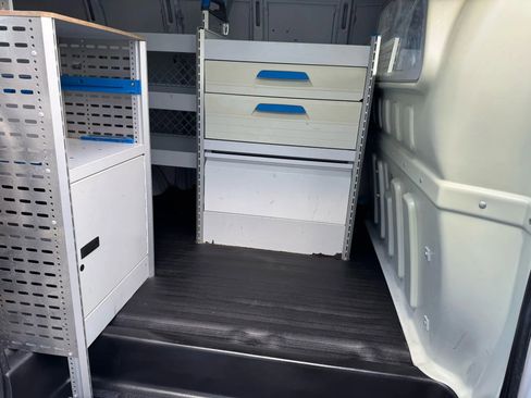 Used 2014 Chevrolet Express 2500 image 19