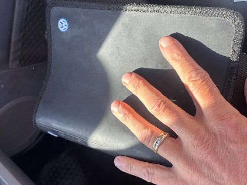 Used 2000 Volkswagen Beetle GL image 14