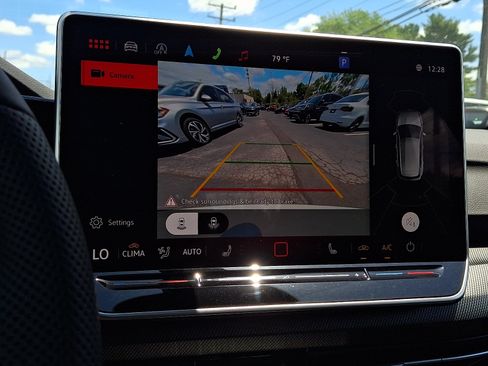 New 2026 Volkswagen GTI SE FWD image 13