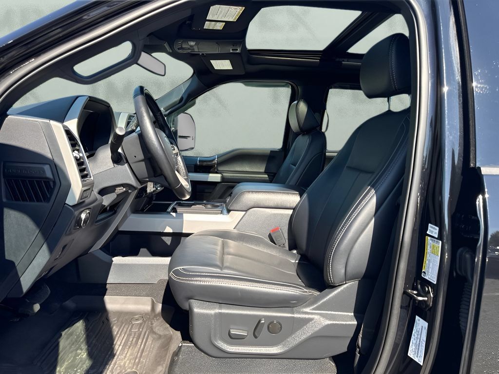 Used 2022 Ford F450 Lariat w/ Lariat Value Package AWD/4WD image 9
