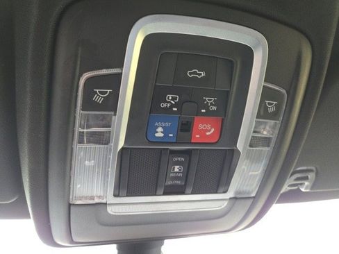 Used 2019 RAM 1500 Limited w/ Body Color Bumper Group image 14