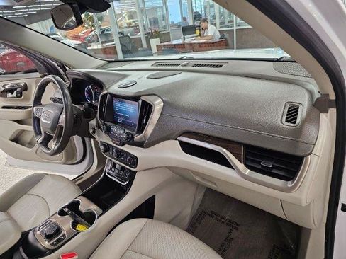 Used 2018 GMC Terrain Denali w/ LPO, 'HIT The Road' Package AWD/4WD image 8