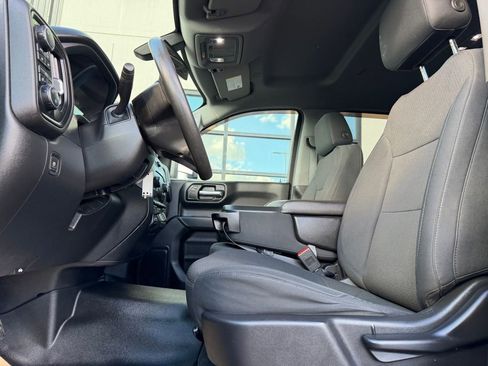 Used 2020 Chevrolet Silverado 1500 Custom Trail Boss w/ Custom Convenience Package image 9