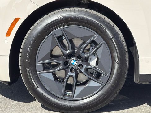 Used 2026 BMW iX xDrive45 AWD/4WD image 38
