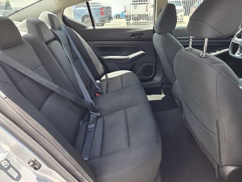 Used 2024 Nissan Altima 2.5 SV w/ SV Premium Package FWD image 14