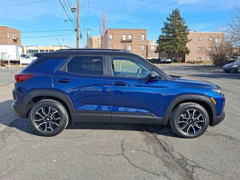 Used 2022 Chevrolet TrailBlazer ACTIV w/ Sun and Liftgate Package image 7