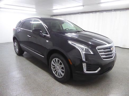 Used 2019 Cadillac XT5 Luxury FWD image 1