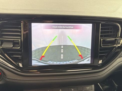 Used 2022 Dodge Durango GT image 19