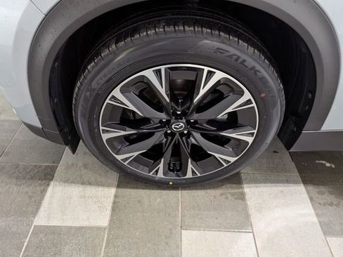 Used 2024 MAZDA CX-90 Plug-In Hybrid w/ Premium Pkg AWD/4WD image 7