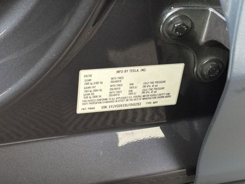 Used 2020 Tesla Model Y Long Range image 29