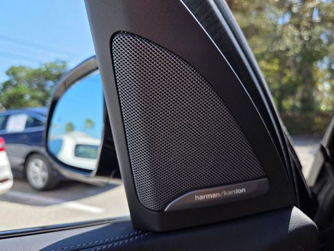 Used 2024 BMW X5 xDrive40i w/ M Sport Package image 35