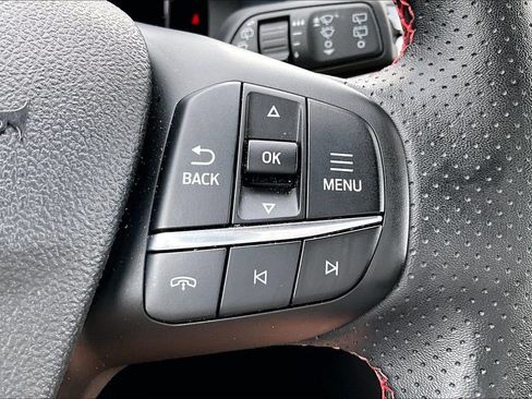 Used 2025 Ford Escape ST-Line AWD/4WD image 18