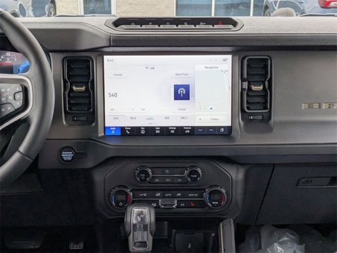 New 2025 Ford Bronco Badlands w/ Sasquatch Package image 38