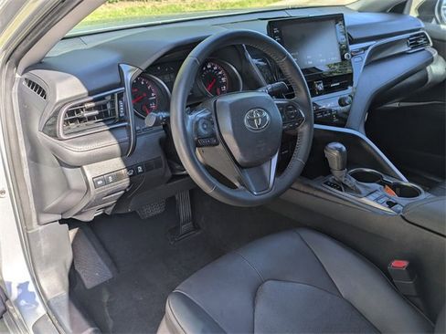 Used 2022 Toyota Camry XSE w/ Carpet Mat Package (TMS) image 11