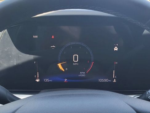 Used 2025 Chevrolet Trax LT w/ Driver Confidence Package FWD image 11