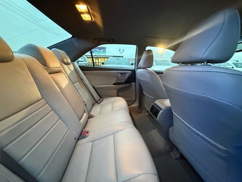 Used 2015 Toyota Camry XLE image 22
