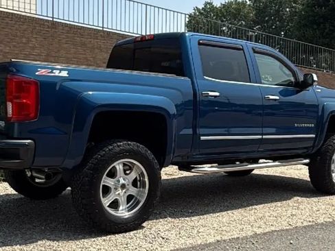Used 2017 Chevrolet Silverado 1500 LTZ Z71 AWD/4WD image 6