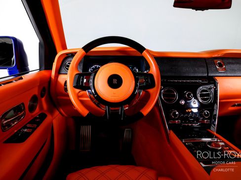 Used 2019 Rolls-Royce Cullinan image 14