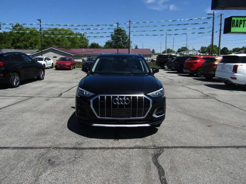 Used 2021 Audi Q3 2.0T Premium AWD/4WD image 2