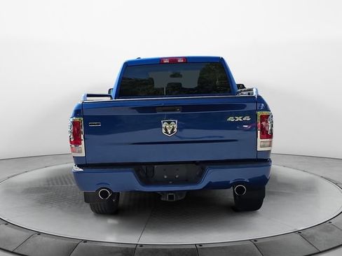 Used 2017 RAM 1500 Express AWD/4WD image 4