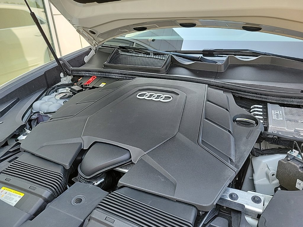 Used 2021 Audi Q8 Premium Plus w/ Premium Plus Package AWD/4WD image 34