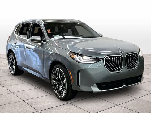 Used 2026 BMW X3 xDrive30i w/ Premium Package AWD/4WD image 2