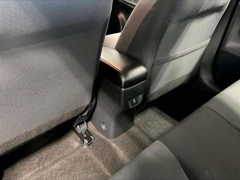 Used 2024 Nissan Versa SV w/ Trunk Package FWD image 27