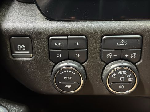 Used 2024 Chevrolet Silverado 1500 RST w/ Convenience Package II AWD/4WD image 36