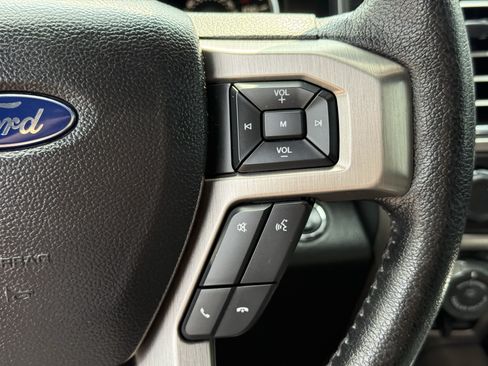 Used 2016 Ford F150 Platinum w/ Equipment Group 701A Luxury AWD/4WD image 16