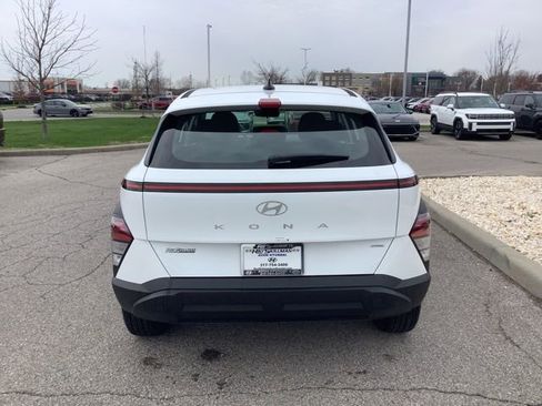 Certified 2026 Hyundai Kona SE image 39