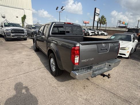Used 2019 Nissan Frontier SV RWD image 6