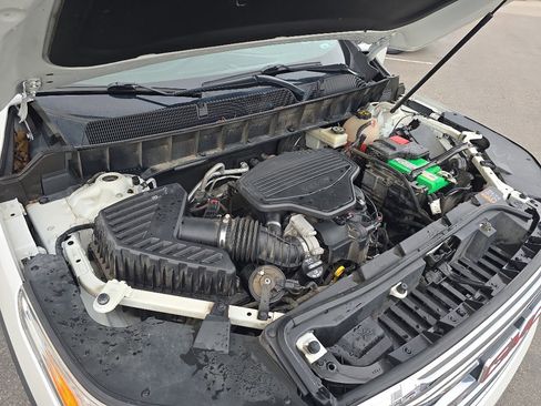 Used 2018 GMC Acadia SLT image 37