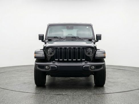 Used 2025 Jeep Wrangler Unlimited Sport AWD/4WD image 2
