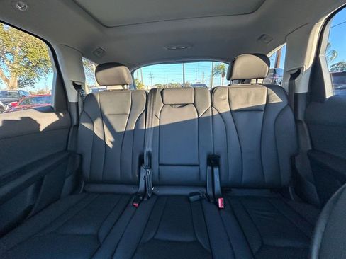 Used 2023 Audi Q7 2.0T Premium w/ Towing Package image 13