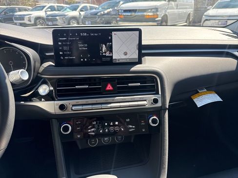 Used 2026 Genesis G70 2.5T image 27