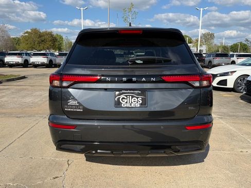 New 2026 Nissan Rogue SL AWD/4WD image 4